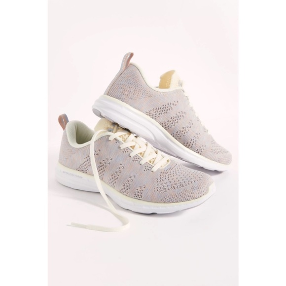 New APL x Free People Techloom Pro 10.5 Gray Pink Lace-Up Lightweight Trainers - Picture 4 of 8